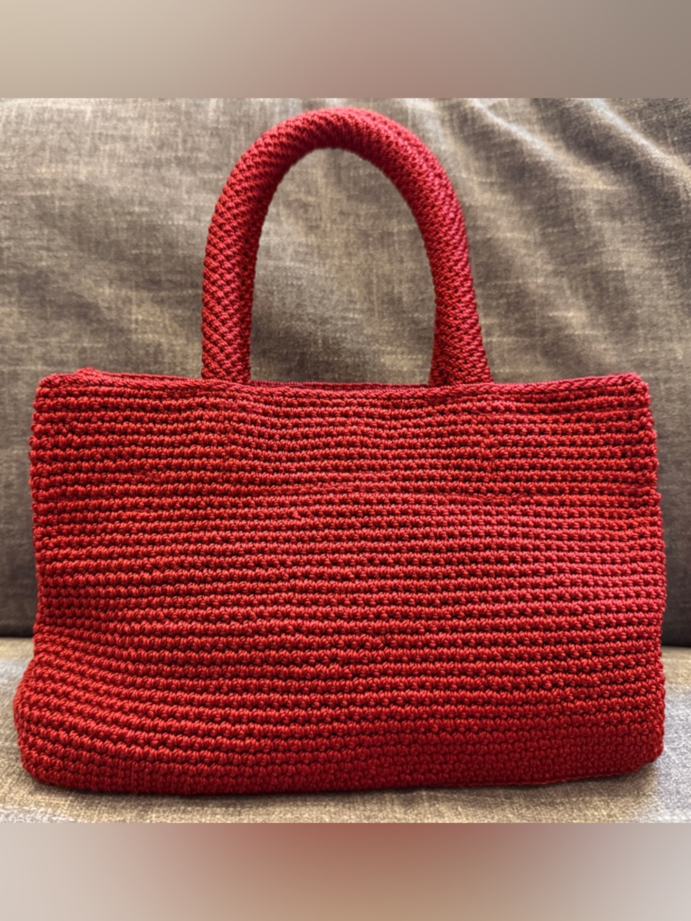 Red Knit Tote Bag with Logo Accent GUC - Picture 2 of 7